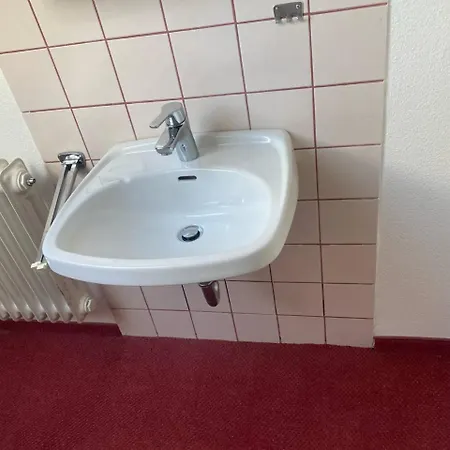 In Guest - Single With Shared Bathroom And Kitchen In Πανσιόν *